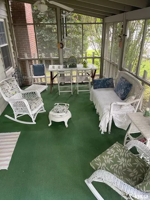 105 Martin St, Benton, IL 62812 photo 37