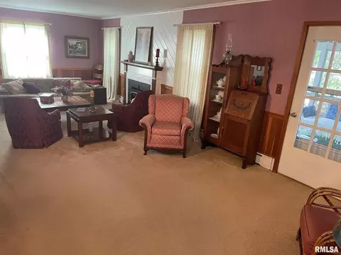 105 Martin St, Benton, IL 62812 photo 10