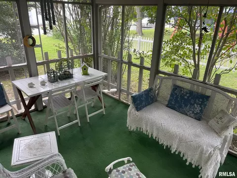 105 Martin St, Benton, IL 62812 photo 39