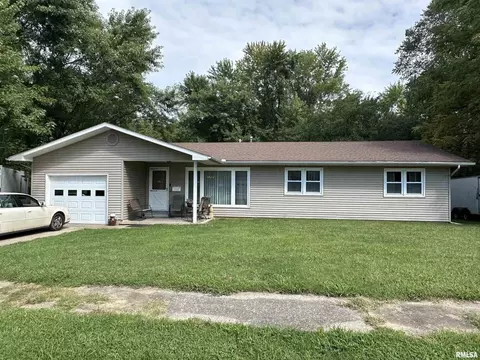 710 Farris St, Carterville, IL 62918