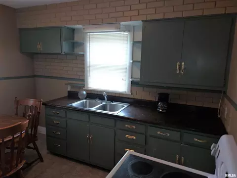 2818 Cherry St, Mount Vernon, IL 62864 photo 9