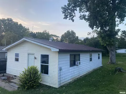 2034 Mccord St, Murphysboro, IL 62966