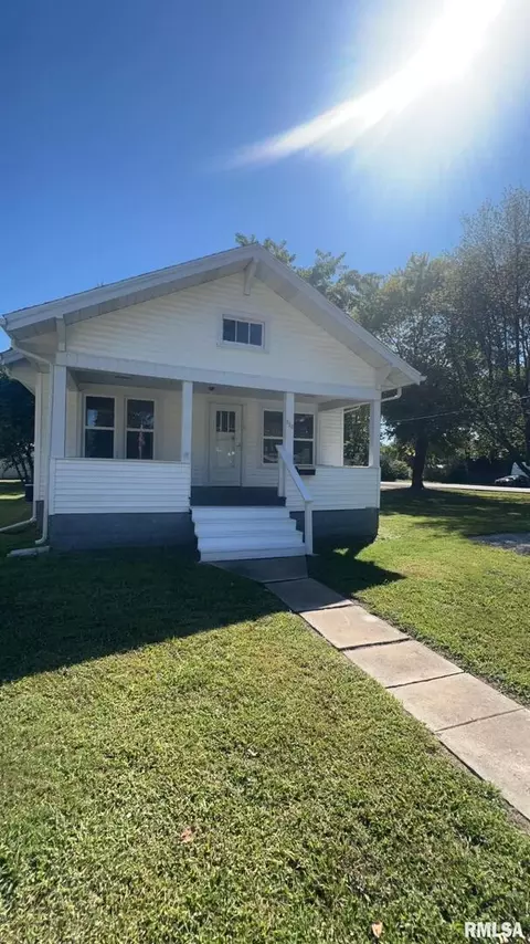 610 W Helen Ave, Christopher, IL 62822 photo 30