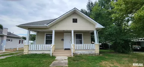 1203 Burgess Ave, Johnston City, IL 62951