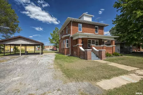 501 Elm St, West Frankfort, IL 62896