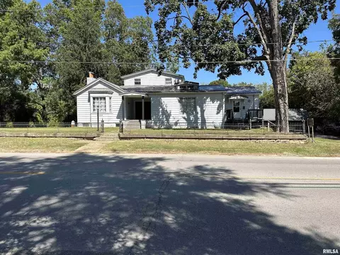 407 W Water St, Pinckneyville, IL 62274