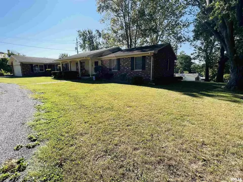 1103 Washington St, Eldorado, IL 62930 photo 5