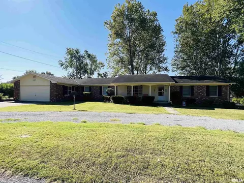 1103 Washington St, Eldorado, IL 62930