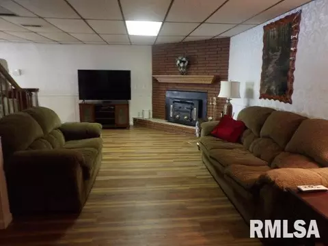 2050 Raleigh Rd, Eldorado, IL 62930 photo 3