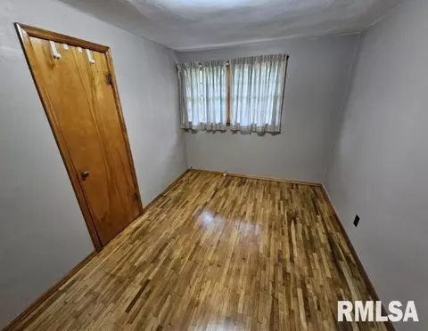 7 Evergreen Pl, Mount Vernon, IL 62864 photo 6