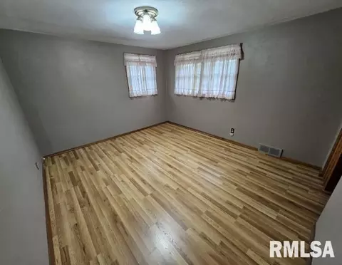 7 Evergreen Pl, Mount Vernon, IL 62864 photo 7