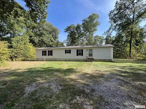 3728 Ridge Rd, Edgewood, IL 62426
