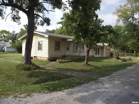 601 Washington Ave, Dowell, IL 62927