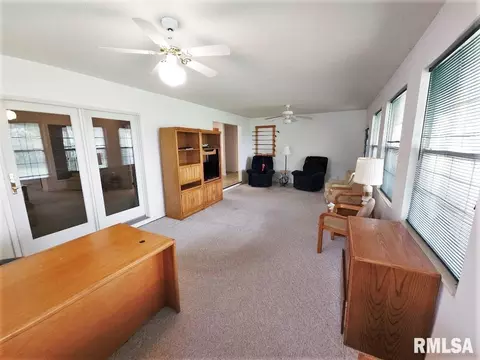 313 Roddy Rd, Salem, IL 62881 photo 6