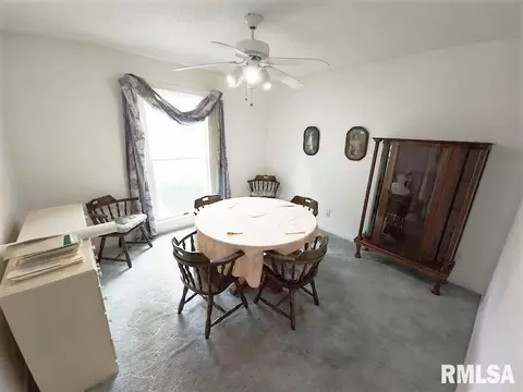 313 Roddy Rd, Salem, IL 62881 photo 2