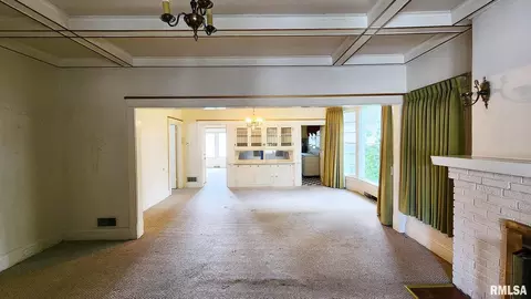 617 E Broadway, Centralia, IL 62801 photo 17