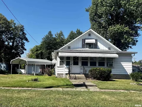 405 N Ida St, West Frankfort, IL 62896