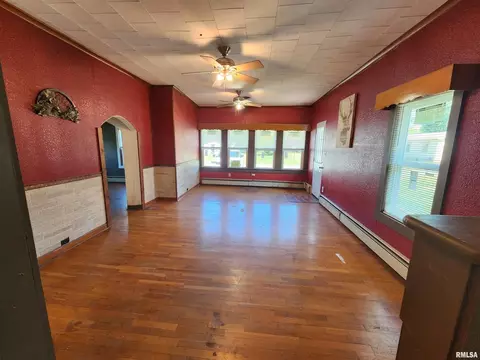 606 S Washington Ave, Dowell, IL 62927 photo 6