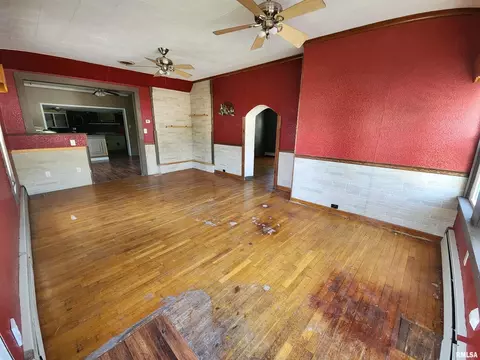 606 S Washington Ave, Dowell, IL 62927 photo 7
