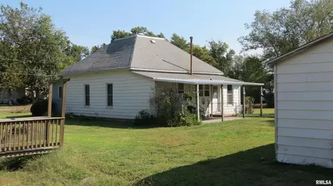 503 E 3rd South St, Tamaroa, IL 62888 photo 3