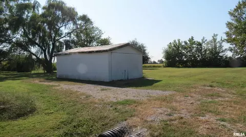503 E 3rd South St, Tamaroa, IL 62888 photo 5
