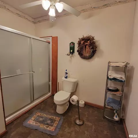 12759 E Reynolds Rd, Mount Vernon, IL 62864 photo 13