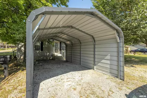 202 E Patrick St, Marion, IL 62959 photo 3