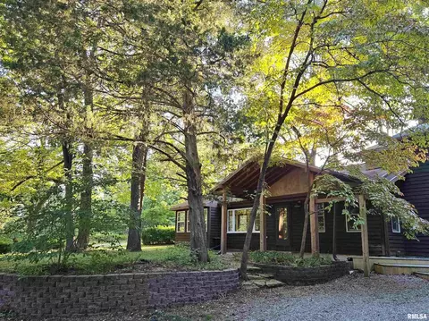 151 Ridge Rd, Makanda, IL 62958
