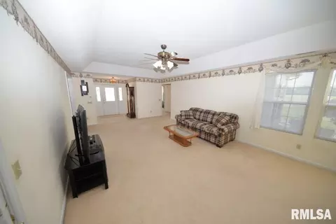 9760 E Richview Rd, Mount Vernon, IL 62864 photo 29
