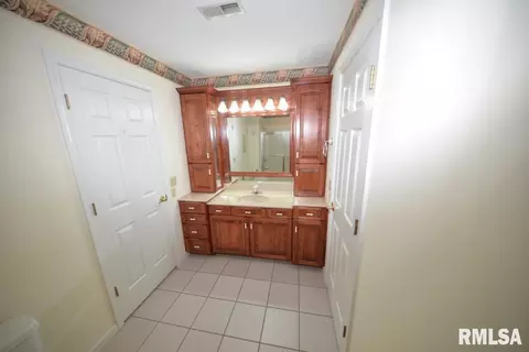 9760 E Richview Rd, Mount Vernon, IL 62864 photo 34