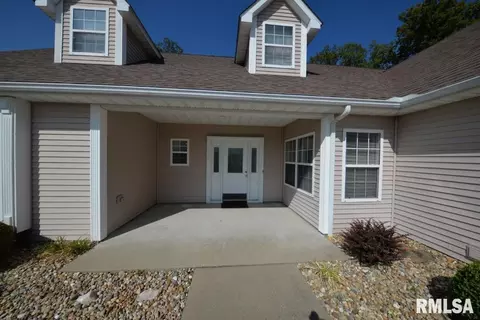 9760 E Richview Rd, Mount Vernon, IL 62864 photo 8