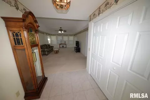 9760 E Richview Rd, Mount Vernon, IL 62864 photo 9