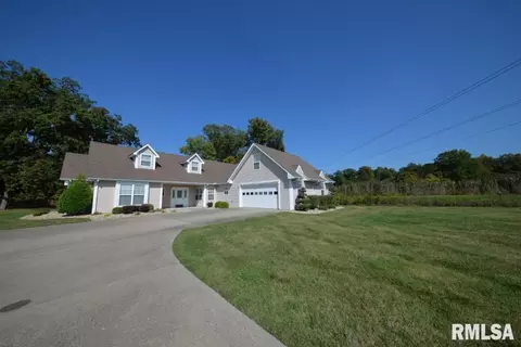 9760 E Richview Rd, Mount Vernon, IL 62864 photo 2