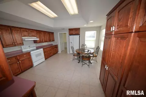 9760 E Richview Rd, Mount Vernon, IL 62864 photo 13