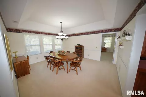 9760 E Richview Rd, Mount Vernon, IL 62864 photo 11