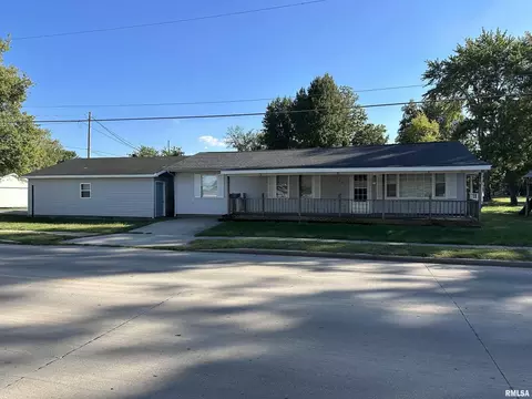 401 E Jackson St, Du Quoin, IL 62832