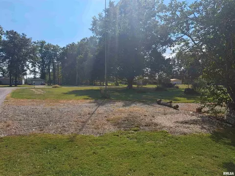 9320 E Chestnut Rd, Mount Vernon, IL 62864 photo 3