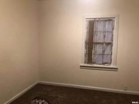808 E Carter St, Marion, IL 62959 photo 6