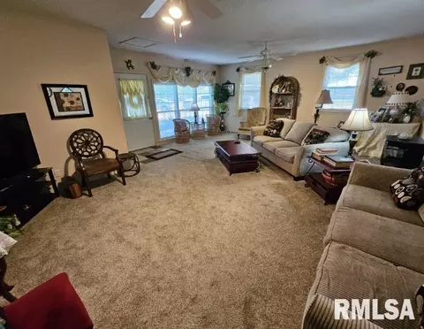 15780 E Breezeway Rd, Texico, IL 62889 photo 3