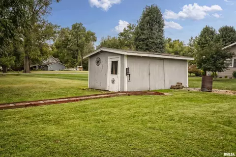 301 N Division St, Pittsburg, IL 62974 photo 30
