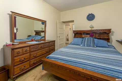 301 N Division St, Pittsburg, IL 62974 photo 15