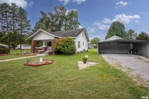 301 N Division St, Pittsburg, IL 62974 photo 4