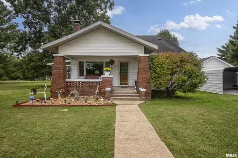 301 N Division St, Pittsburg, IL 62974
