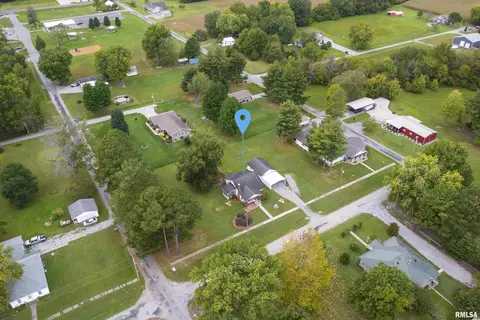 301 N Division St, Pittsburg, IL 62974 photo 32