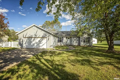 5875 Winterset Dr, Carterville, IL 62918
