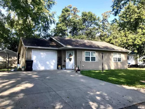 1110 S Buchanan St, Marion, IL 62959