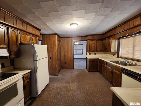 515 E Marion St, Marion, IL 62959 photo 14