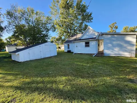 515 E Marion St, Marion, IL 62959 photo 6