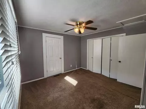 515 E Marion St, Marion, IL 62959 photo 20