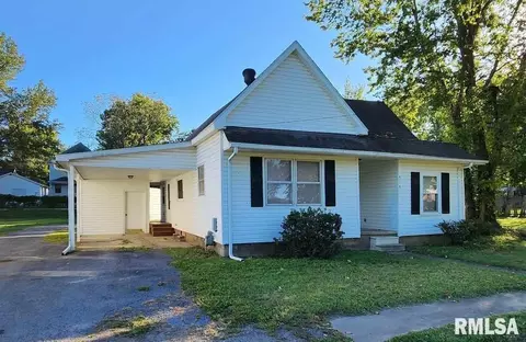 515 E Marion St, Marion, IL 62959
